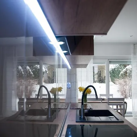 Sloneczna Osada Domki Hotel *