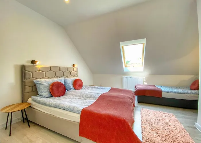 Sloneczna Osada Domki Hotel *